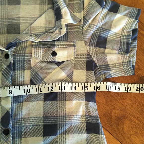 Casual plaid short sleeve button up shirt - Picture 9 of 9
